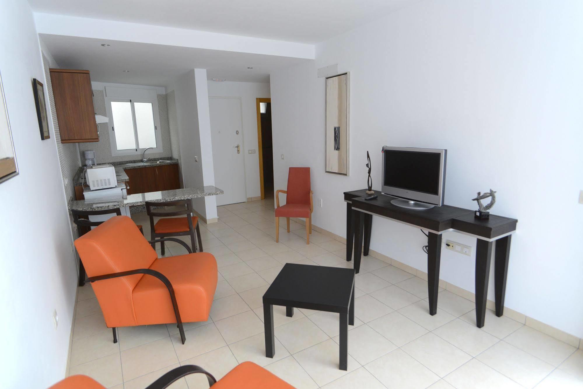 Arena Suites Puerto de Santiago  Buitenkant foto