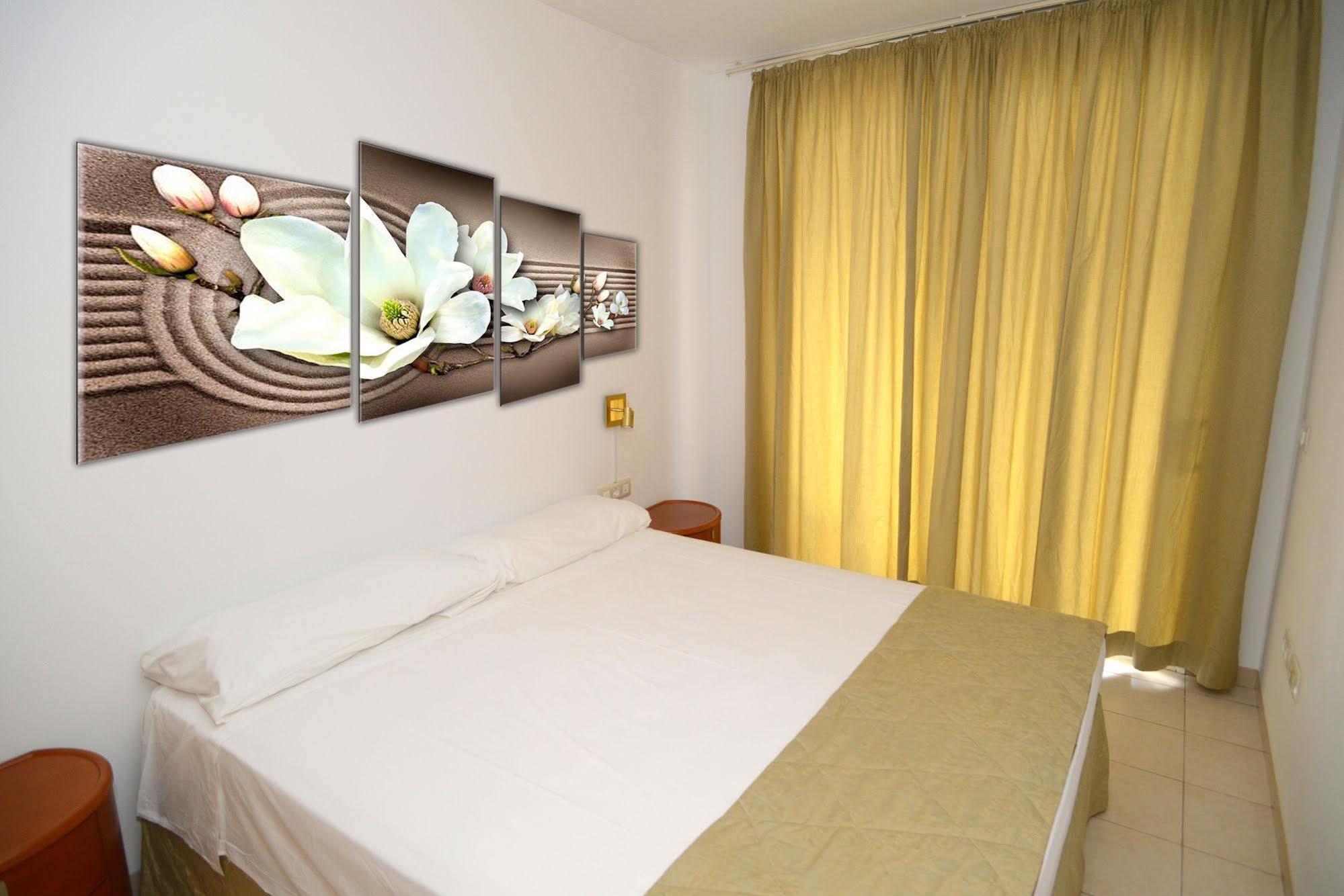 Arena Suites Puerto de Santiago  Buitenkant foto