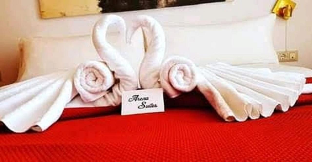 Arena Suites Puerto de Santiago  Buitenkant foto